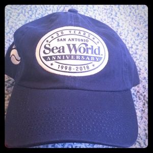 SeaWorld 30 yr anniversary hat